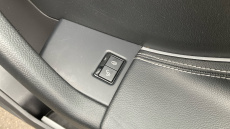 Jaguar F-Pace 2.0d [180] Chequered Flag 5dr Auto AWD Diesel Estate